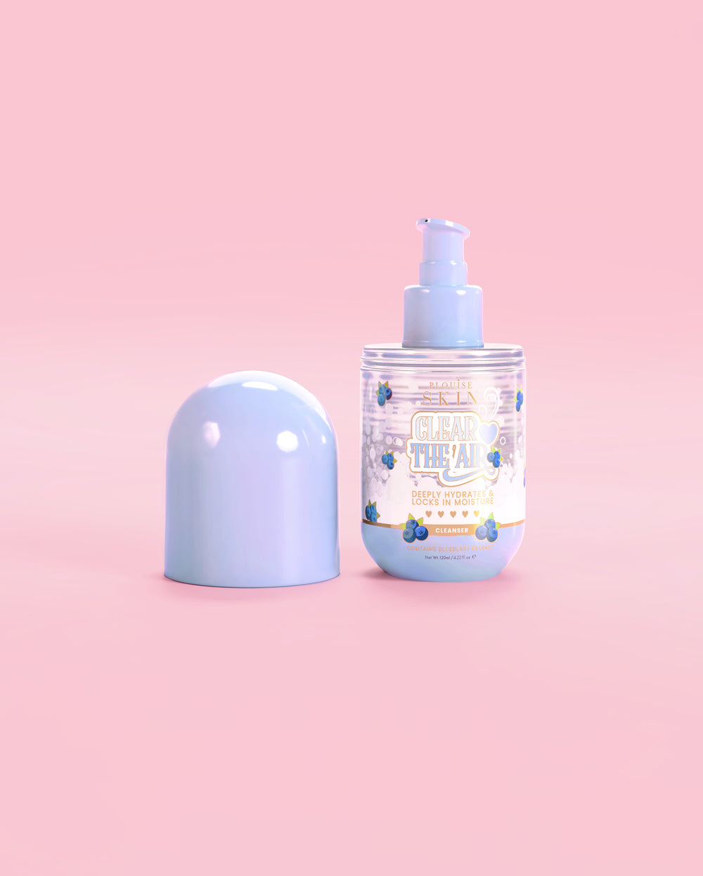 Frasco de limpador de gel P. Louise Clear The Air Blueberry com a tampa removida em um fundo rosa