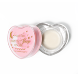 Máscara para dormir con labios en forma de corazón rosa con la tapa abierta sobre un fondo blanco