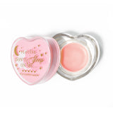 Máscara para dormir con labios en forma de corazón rosa con la tapa abierta sobre un fondo blanco