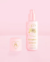 Frasco rosa de One Mist Moisturizing Mist com aroma de torta de morango