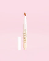 Una imagen que muestra una mascarilla labial con color Softie Swipe de P.Louise en el tono Snuggle Up