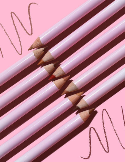 Delineador labial colorido afiável