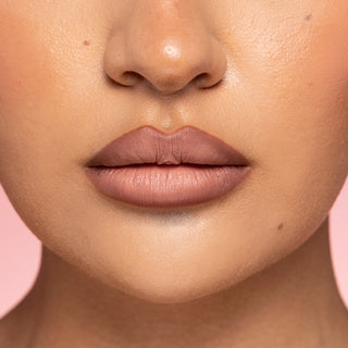 Base labial