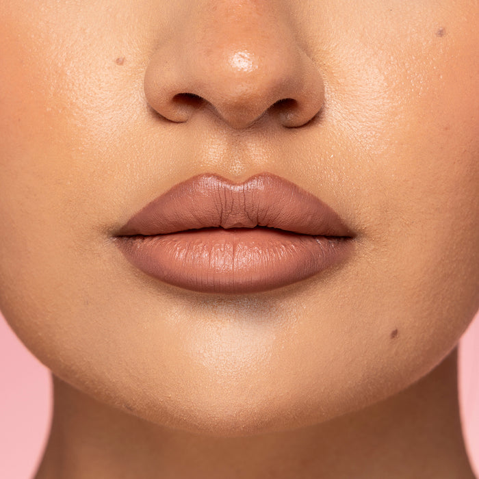 Base labial